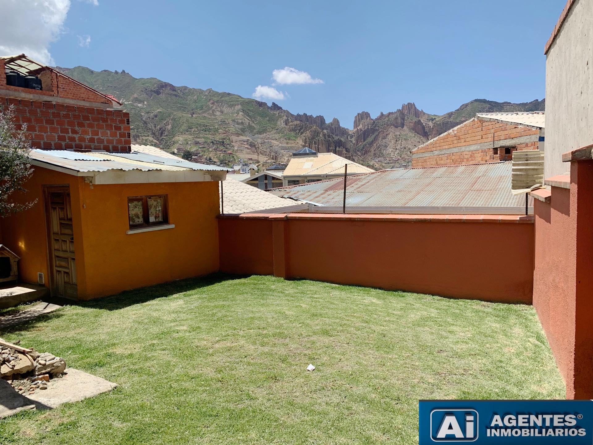 Casa en Chasquipampa en La Paz 3 dormitorios 3 baños 2 parqueos Foto 6