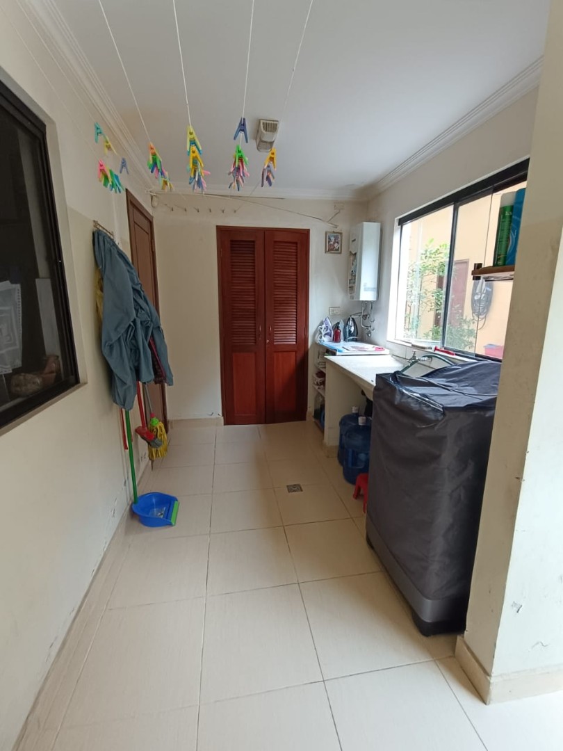 Casa en VentaB. Petrolero Norte Entre Av Alemana y Av Beni  casi 2do. anillo Foto 16