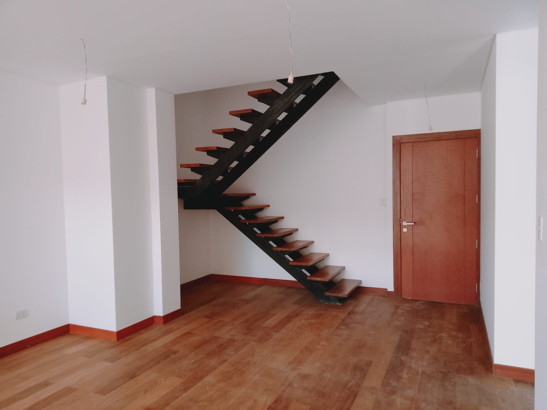 Departamento en Calacoto en La Paz 3 dormitorios 3 baños 1 parqueos Foto 1