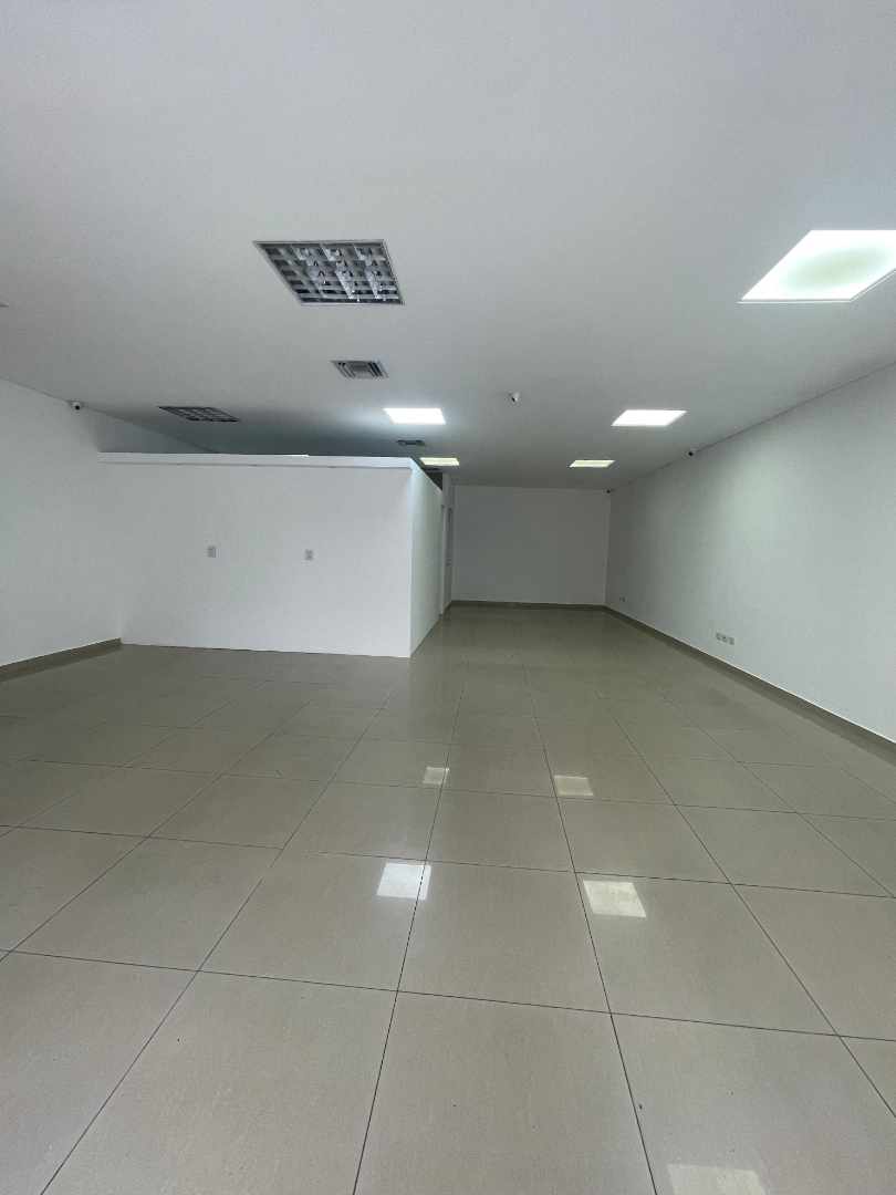 En Alquiler a $us 700 Foto 4