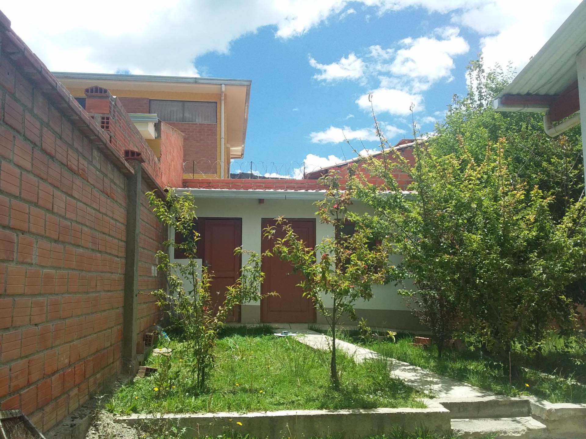 Casa en Achumani en La Paz 3 dormitorios 2 baños 2 parqueos Foto 4