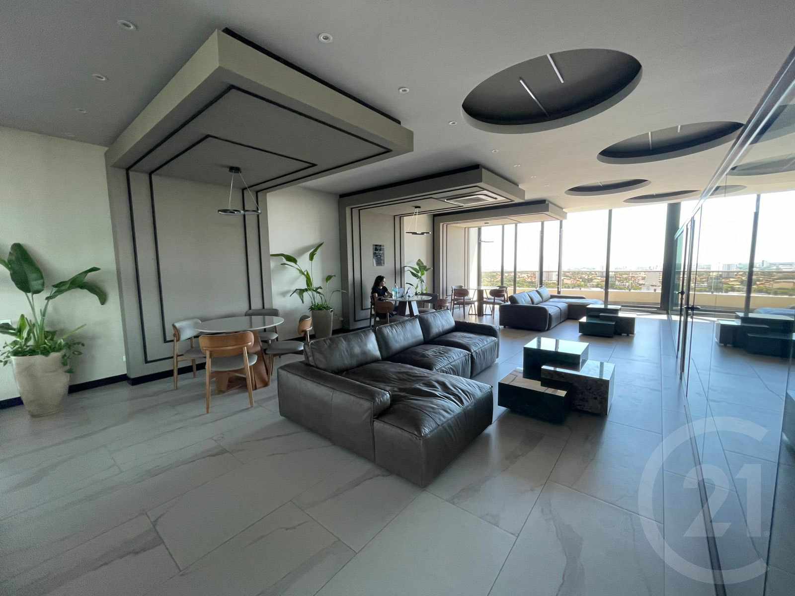 Departamento en Equipetrol en Santa Cruz de la Sierra 2 dormitorios 2 baños 1 parqueos Foto 17