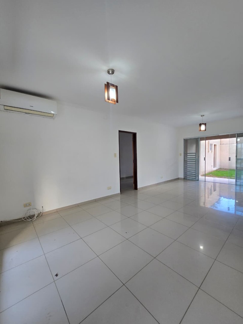 Casa en VentaAv. Banzer km 7, Condominio Sevilla Los Bosques – Zona Norte, Santa Cruz 4 dormitorios 2 baños 2 parqueos Foto 7