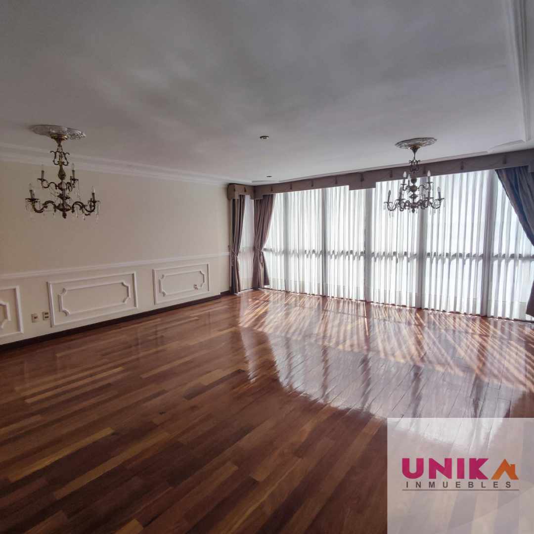 Departamento AMPLIO PENTHOUSE EN ALQUILER, CALACOTO  Foto 1