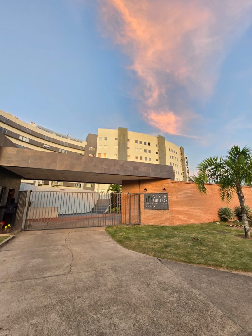 Departamento en VentaMirador Los Batos, Condominio Vista Urubó 360°  A Unos minutos del puente del Urubó Foto 1
