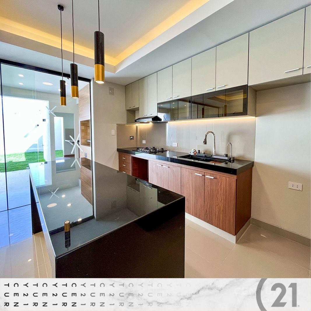 Casa en VentaCasa a estrenar en venta (Av. Alemana 7mo. anillo) 4 dormitorios 3 baños 2 parqueos Foto 5