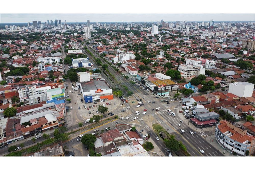 Edificio en VentaAvenida 26 de febrero - Segundo anillo a una cuadra Av. Piraí Foto 13