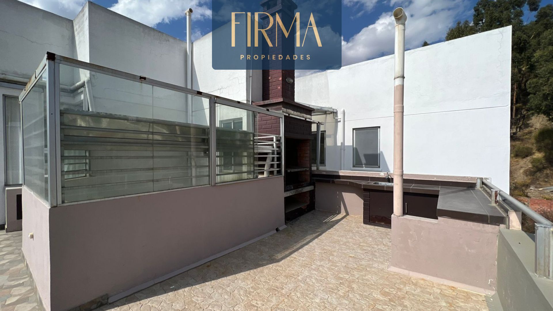 Departamento en Achumani en La Paz 3 dormitorios 5 baños 3 parqueos Foto 6