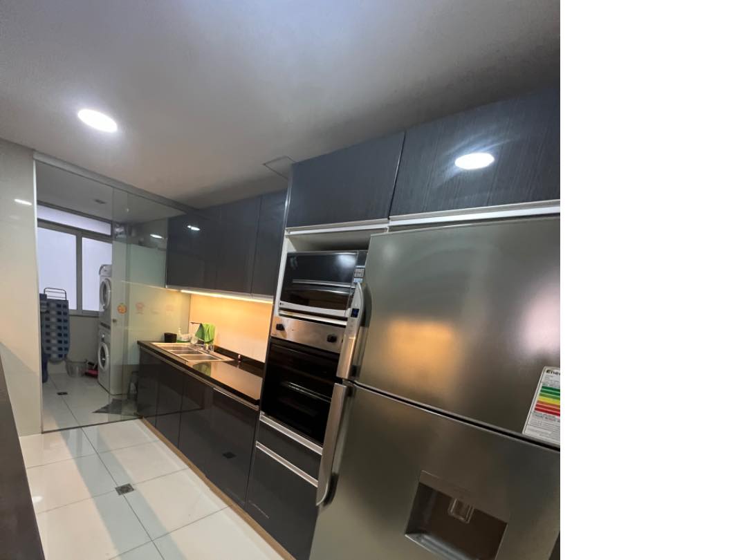 Departamento en AlquilerCalle 10 de calacoto avenida principal  3 dormitorios 3 baños 1 parqueos Foto 24