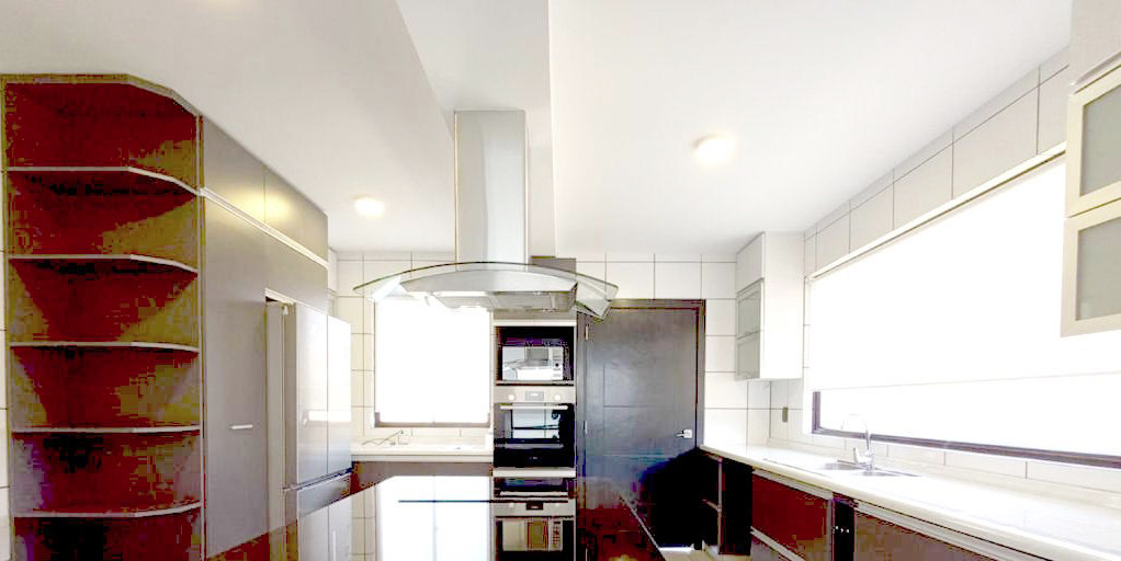 Casa en Achumani en La Paz 3 dormitorios 4 baños 1 parqueos Foto 3