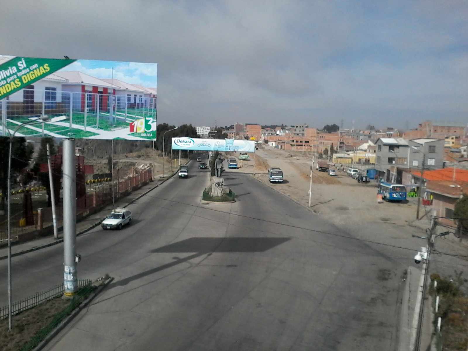 Casa en VentaAv. Panorámica Nr. 15  Ciudad Satèlite - El Alto - La Paz 5 dormitorios 5 baños 2 parqueos Foto 6