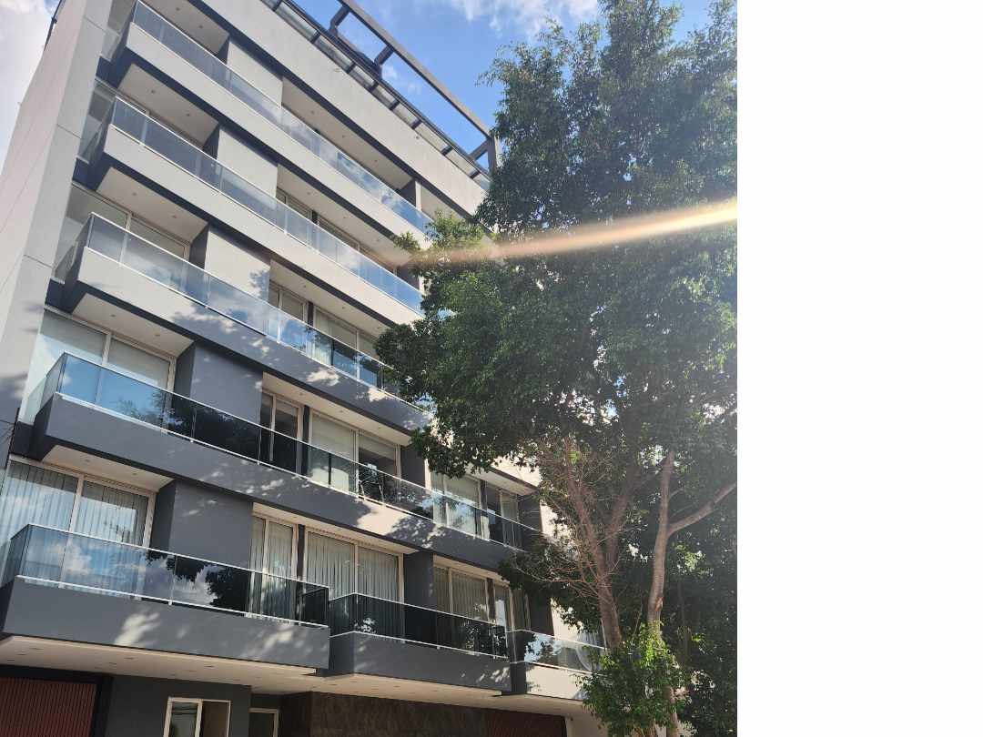 Departamento en Equipetrol en Santa Cruz de la Sierra 1 dormitorios 2 baños  Foto 3