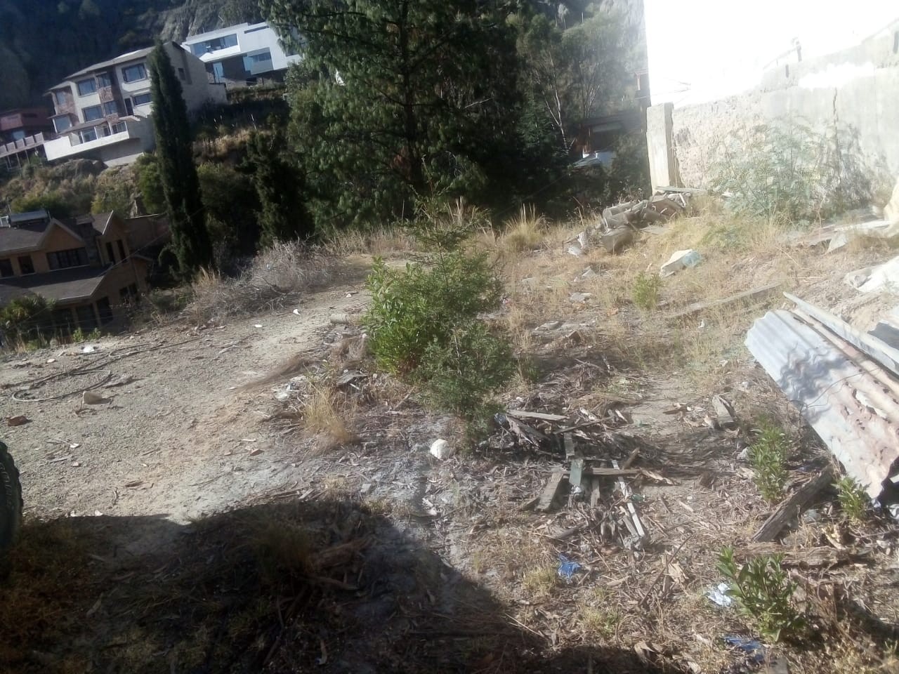Terreno en VentaAv. Principal de Pamir Pampa, terreno esquina Foto 4