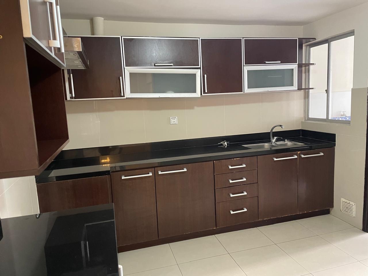 Departamento en Entre 1er y 2do anillo Norte en Santa Cruz de la Sierra 3 dormitorios 2 baños 1 parqueos Foto 9