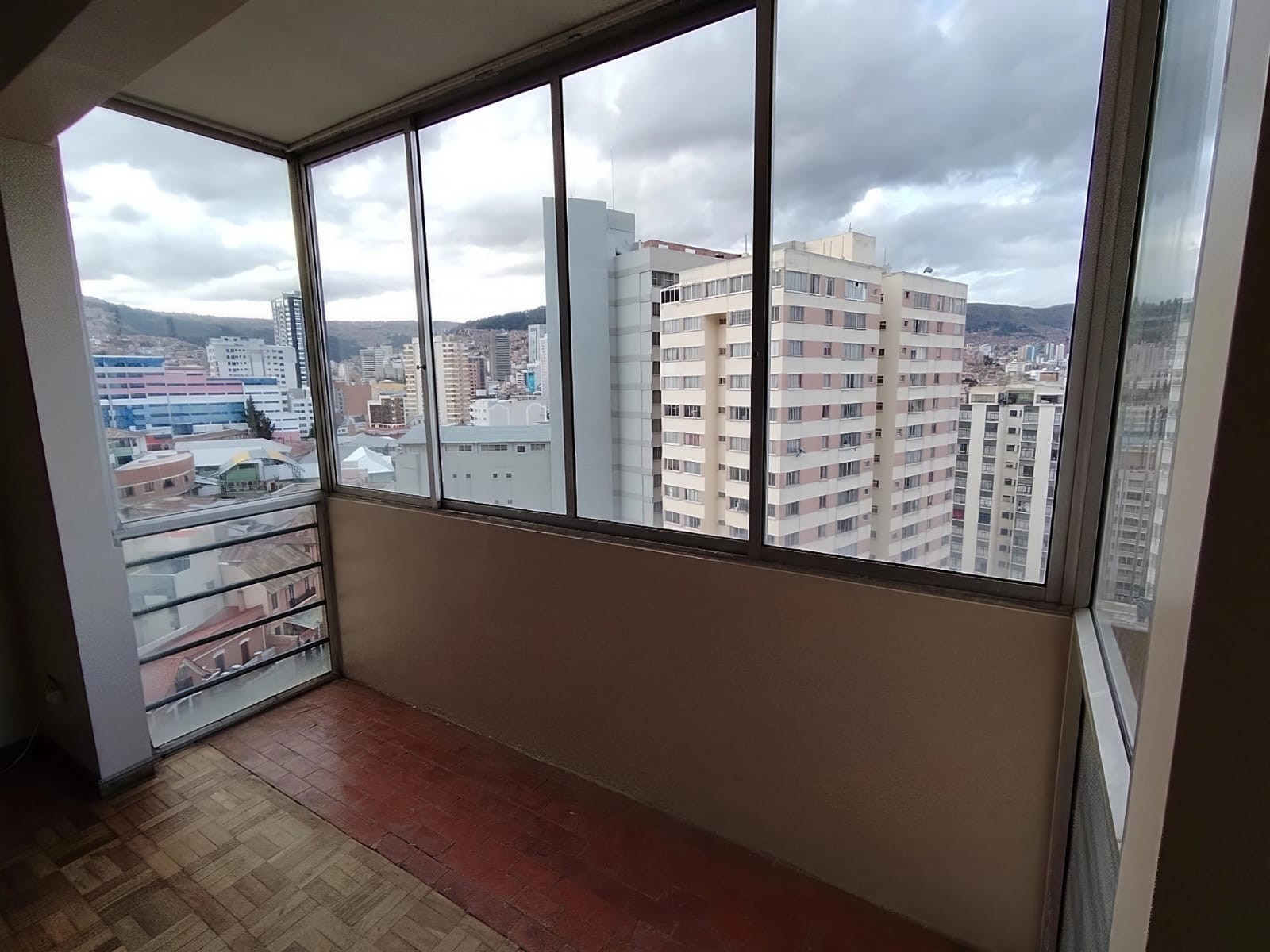 Departamento en VentaAvenida Sanchez Lima No 2054 , edificio Orion Zona de Sopocachi 3 dormitorios 3 baños 1 parqueos Foto 9
