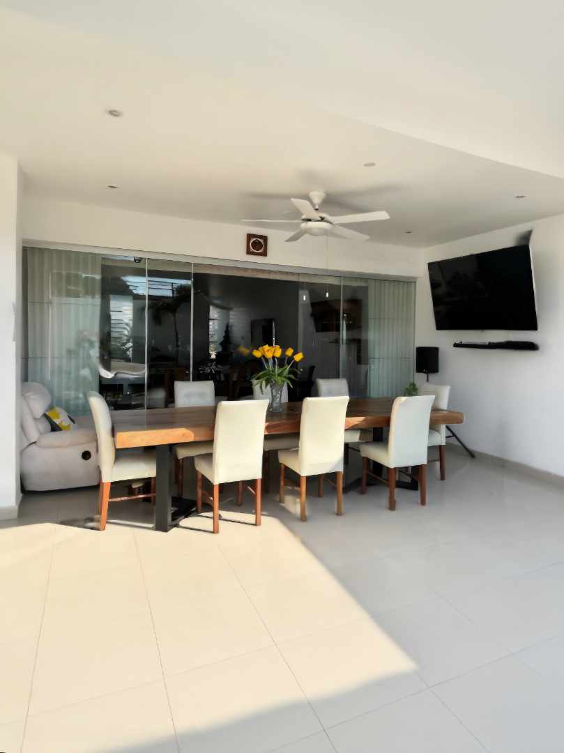 Casa Zona Norte
Condominio Villa Toscana Foto 8