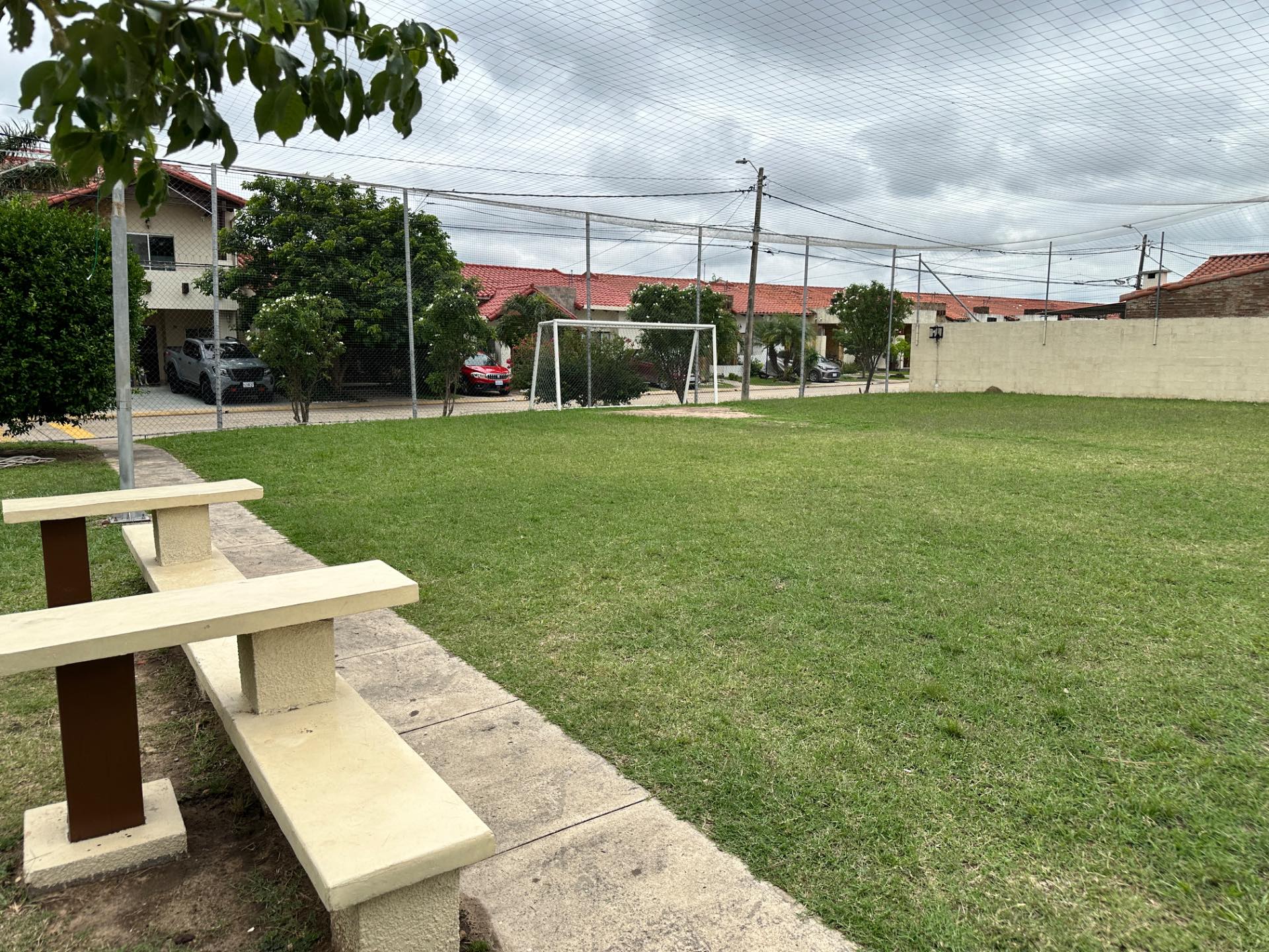 Terreno Condominio Versalles, zona norte km 8 entrando por Mainter.  Foto 7