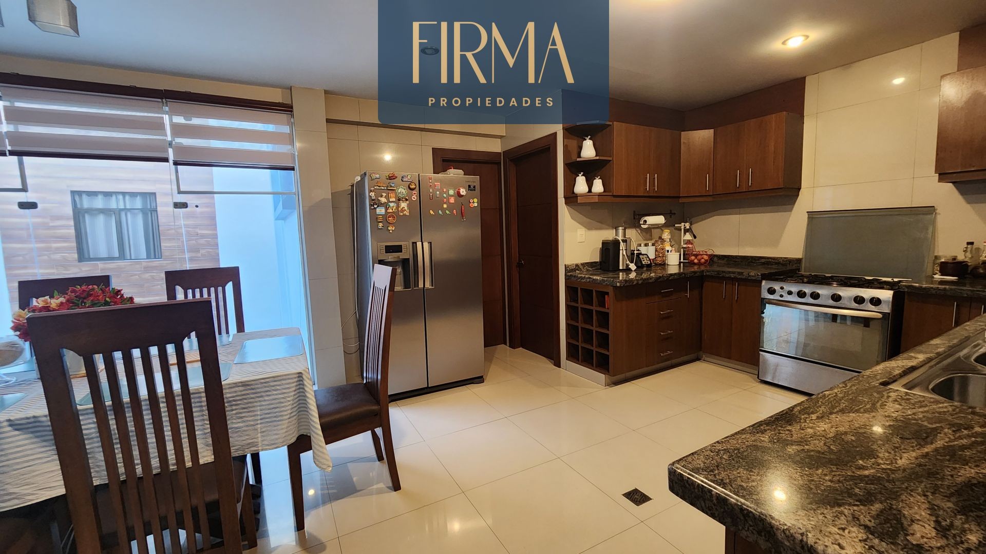 Departamento en VentaPENTHOUSE EN VENTA, ACHUMANI 3 dormitorios 4 baños 1 parqueos Foto 6