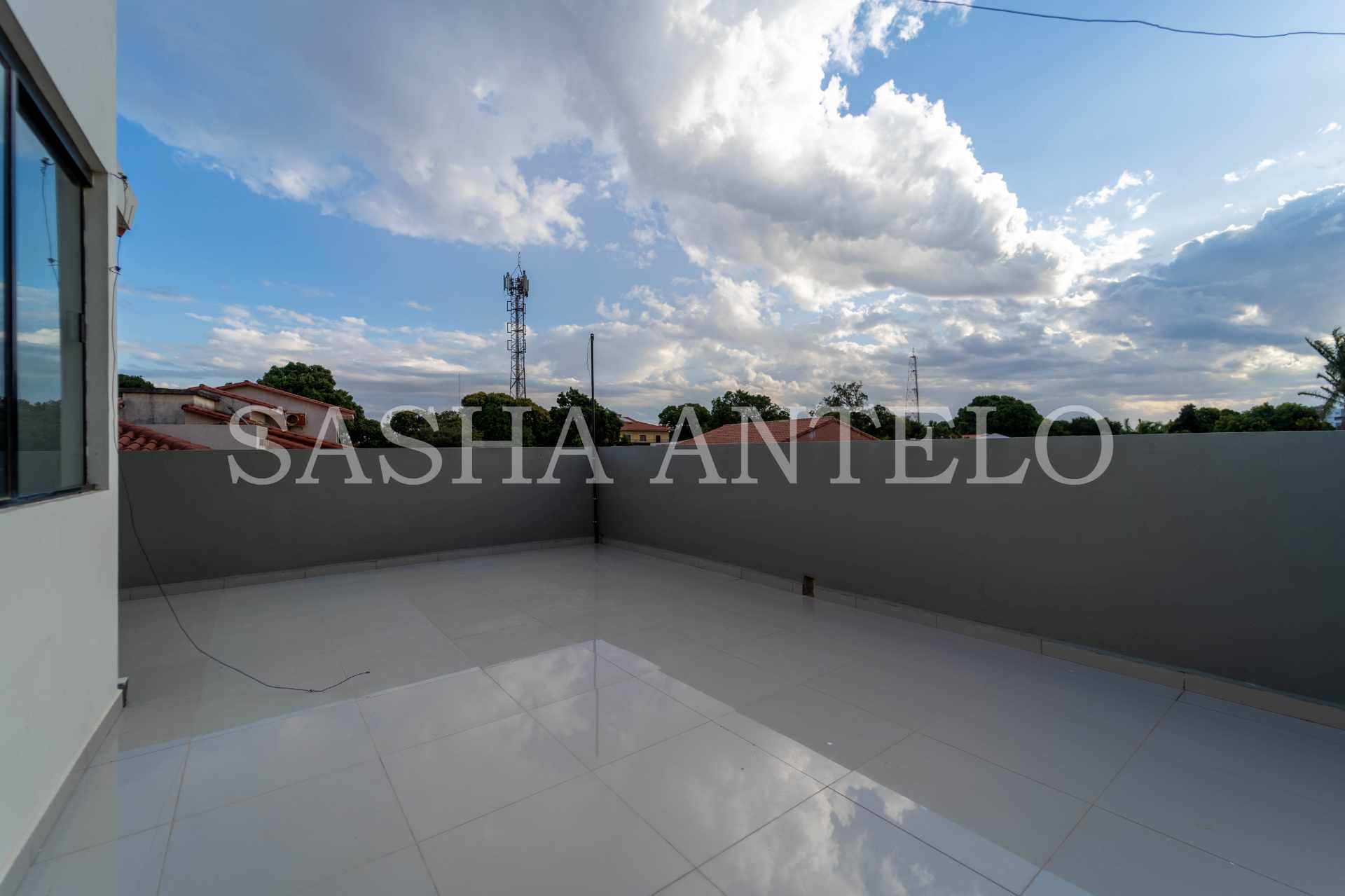 Casa en VentaCASA EN VENTA - 5° ANILLO ZONA NORTE BANZER 6 dormitorios 4 baños 3 parqueos Foto 17