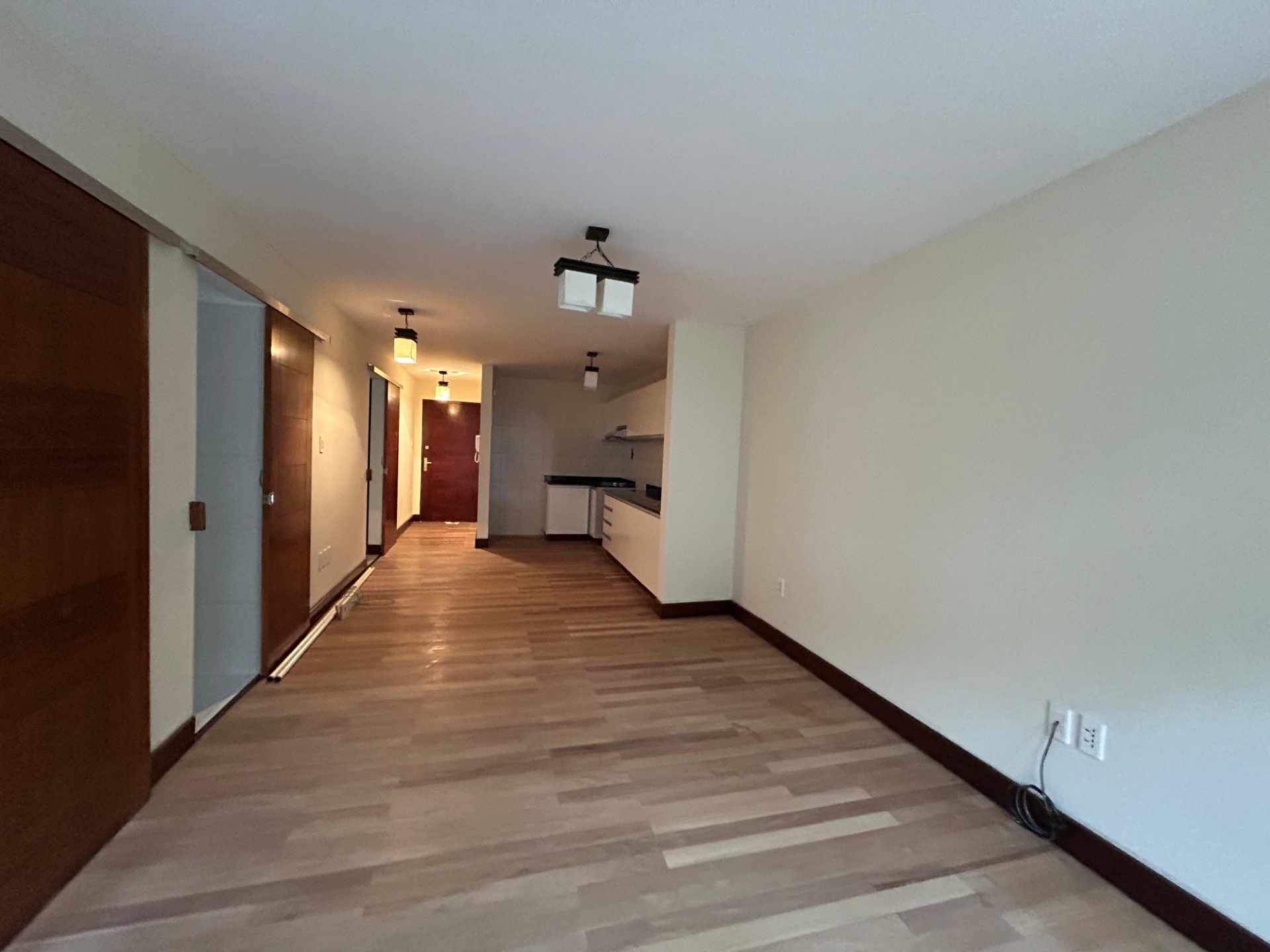 Departamento en VentaDEPARTAMENTO EN VENTA DE 2 DORMITORIOS EN ACHUMANI (SECTOR ASILO) 2 dormitorios 2 baños 1 parqueos Foto 5