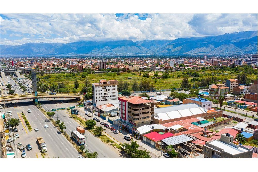 Departamento en AnticréticoSobre AV. BLANCO GALINDO CASI MELCHOR PEREZ - sn - Norte - Cochabamba, Cercado(Cb), Cochabamba Foto 1