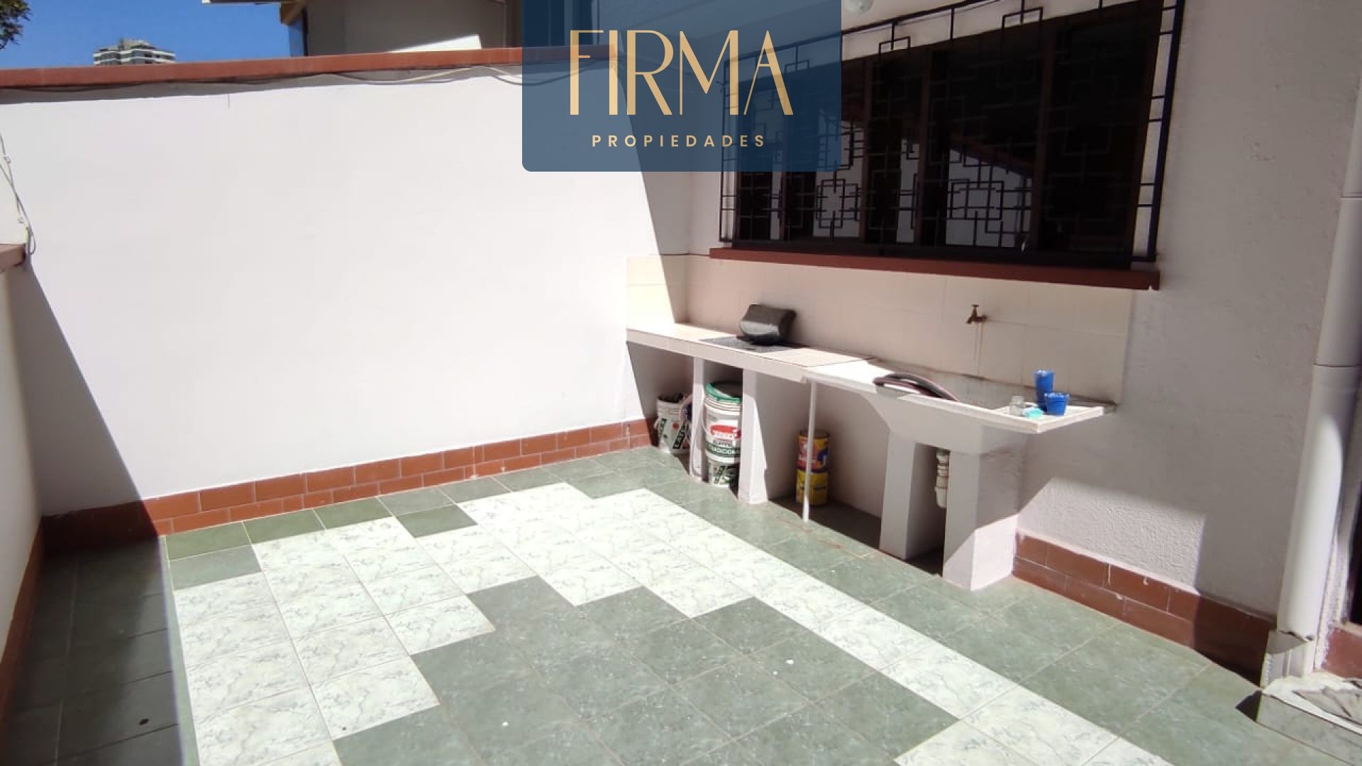 Casa en Achumani en La Paz 4 dormitorios 4 baños 2 parqueos Foto 32