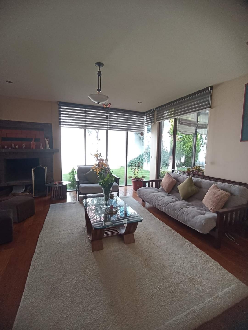 Casa en Irpavi en La Paz 4 dormitorios 5 baños 3 parqueos Foto 37