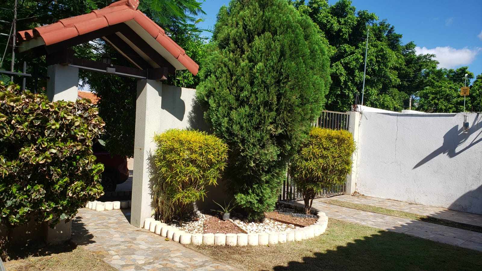 Casa en Carretera Norte en Santa Cruz de la Sierra 3 dormitorios 2 baños 1 parqueos Foto 2