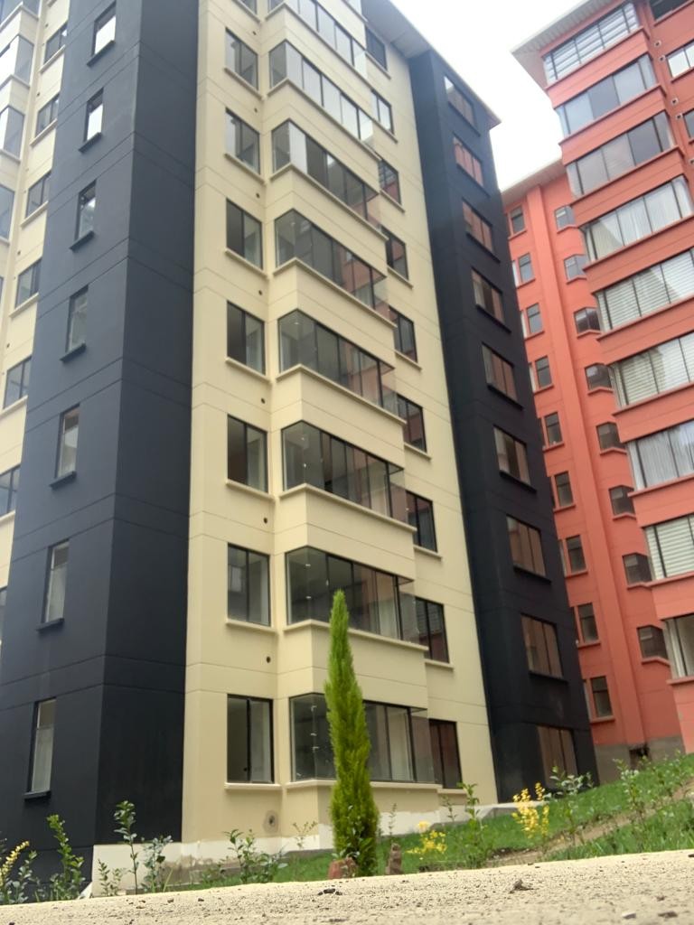 Departamento en VentaUrbanizacion Los Nuevos Pinos Foto 3