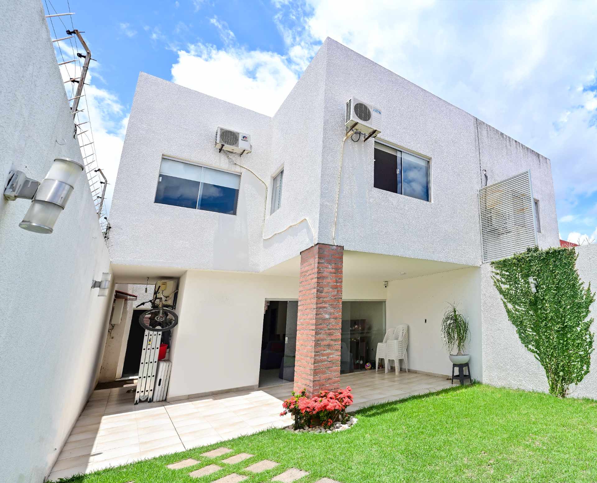Casa en VentaAv Pirai 4 to anillo  3 dormitorios 4 baños 2 parqueos Foto 9
