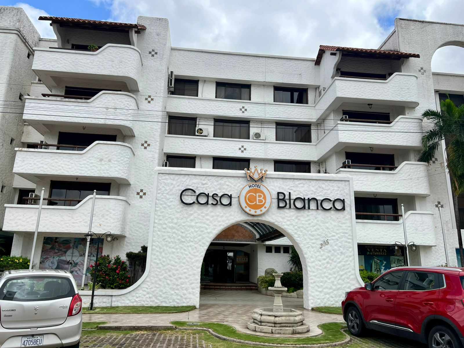 Departamento en AlquilerEquipetrol y Av. Marcelo Terceros Banzer  Foto 5