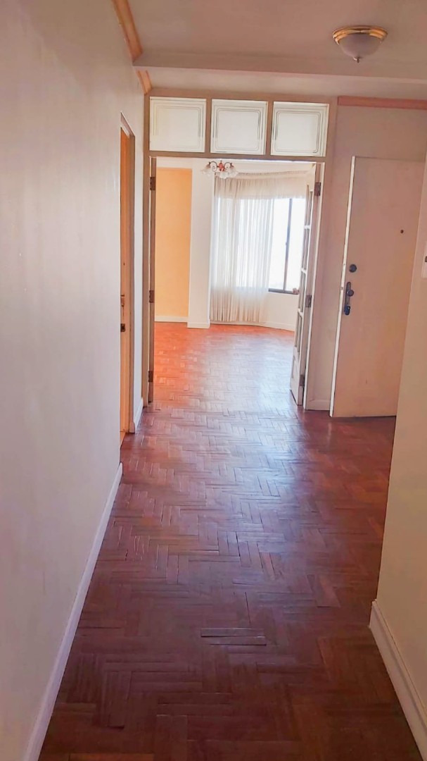 Departamento en AlquilerAVENIDA ARCE, SAN JORGE  (NO TIENE MUEBLES) 3 dormitorios 2 baños 1 parqueos Foto 6