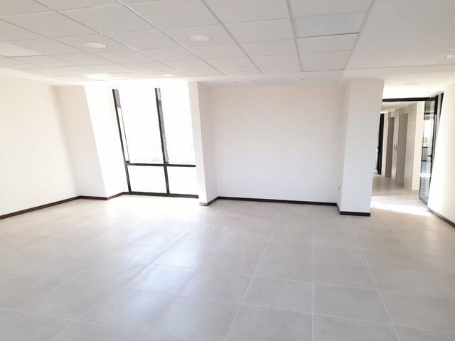 En Alquiler a $us 1,200 Foto 7