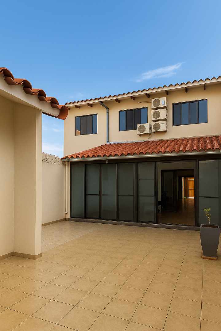 Departamento Casa en Alquiler – Zona Estratégica (Entre 4° y 5° Anillo, Av. Banzer, Plan 12 Hamacas) Foto 3