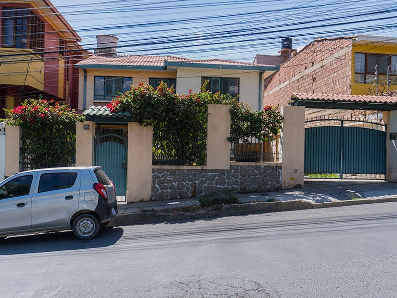 Casa en VentaAMPLIA Y HERMOSA CASA EN VENTA, AV. GRAL. GALINDO – ZONA TUPURAYA Foto 22