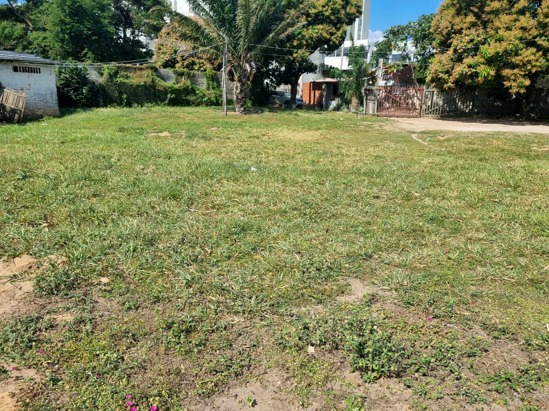 Terreno en VentaCasi Av. Banzer casi Septimo Anillo Foto 2