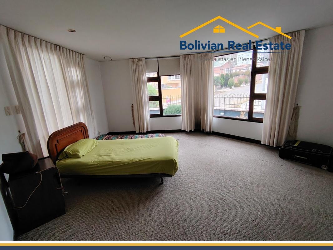 Casa en Achumani en La Paz 4 dormitorios 4 baños 4 parqueos Foto 8