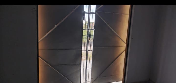 Local comercial URB. LAS PIEDADES, ZONA PAMPA DE LA ISLA, SANTA CRUZ  Foto 5