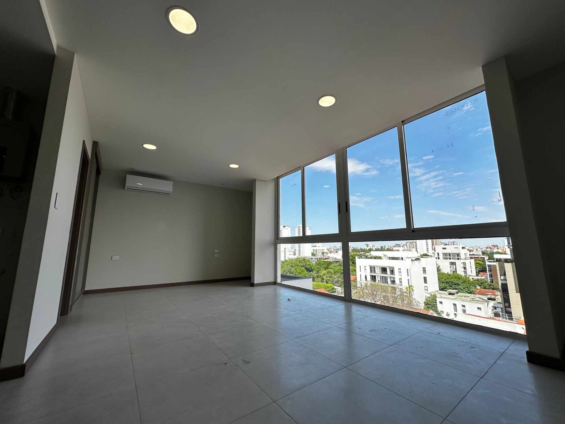 Departamento en Alquiler🏙️ ¡Alquila tu monoambiente a estrenar en Barrio Equipetrol! Foto 2