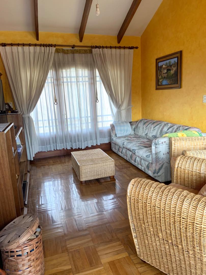 Casa en Mallasilla en La Paz 4 dormitorios 4 baños 3 parqueos Foto 9