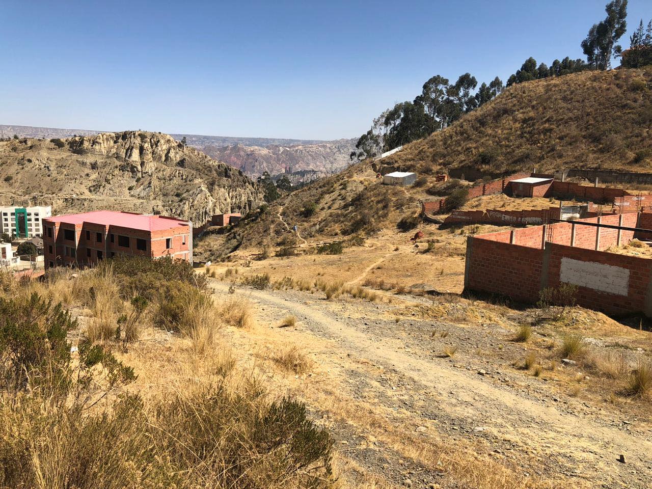 Terreno Achumani altura calle 31 zona las Violetas  Foto 1