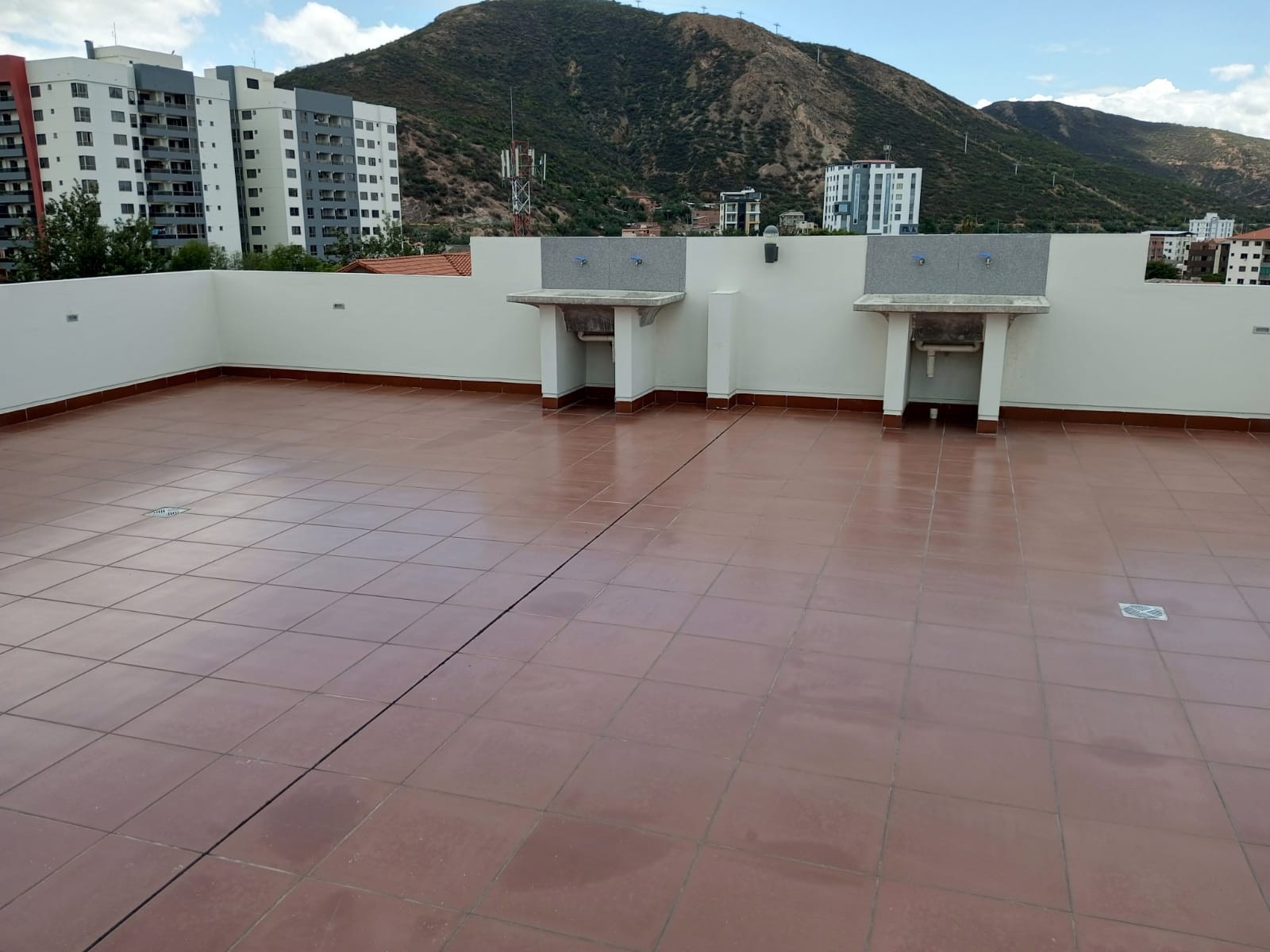 Departamento en Muyurina en Cochabamba 2 dormitorios 2 baños 1 parqueos Foto 5