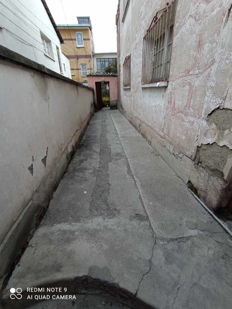 Departamento en VentaCalle Nicaragua. Entre calles República Dominicana y Lucas Jaimes. A media cuadra del parque botánico. Foto 1