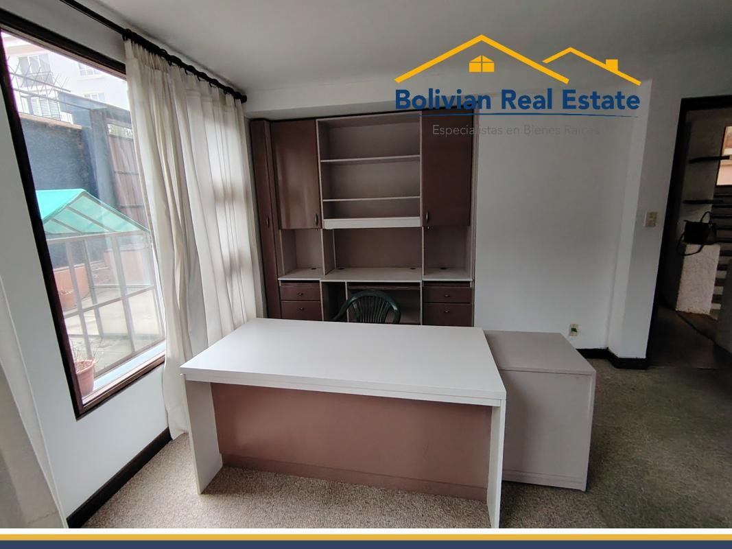 Casa en Achumani en La Paz 4 dormitorios 4 baños 4 parqueos Foto 18