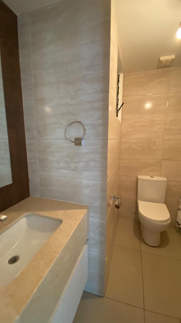 Departamento en VentaAv. La Salle ( Zona Equipetrol) Macororó 9 Foto 8