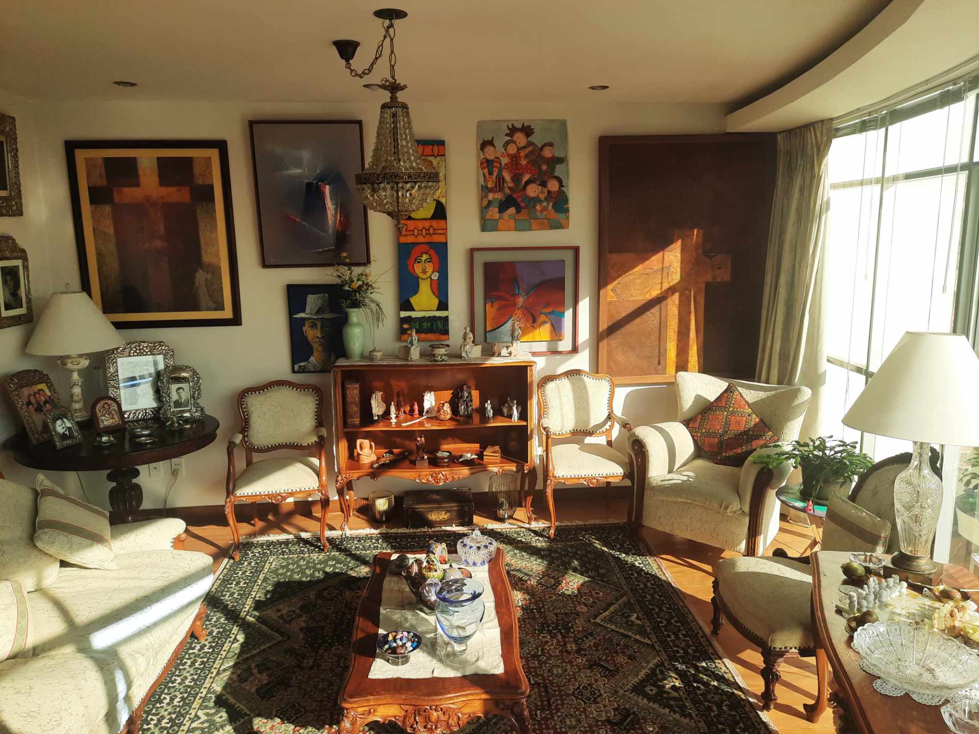 Departamento Calle 25 Calacoto Esq. Av. Muñoz Reyes. Foto 3