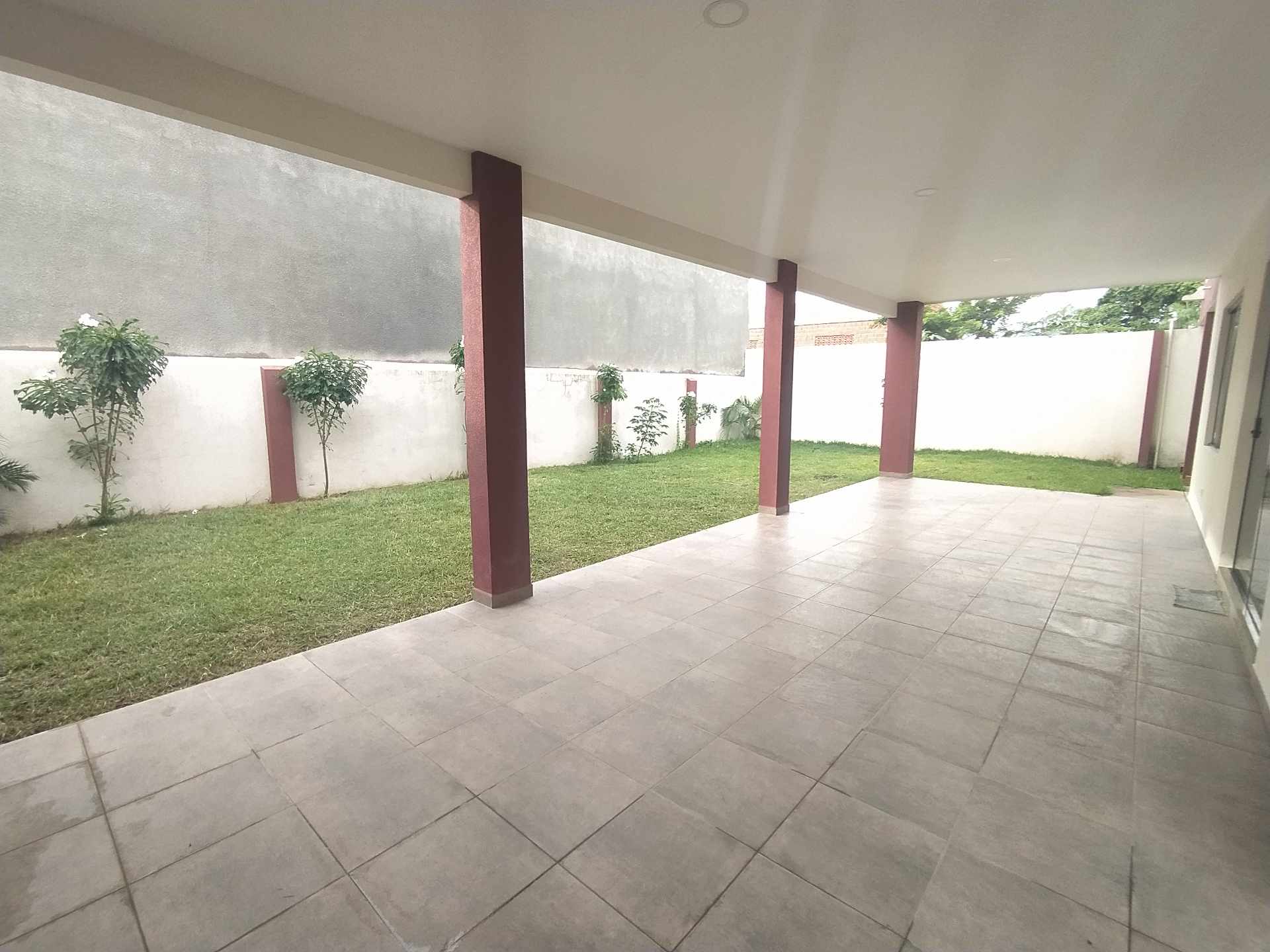 Casa en VentaAV. LA COLORADA ENTRE 5TO Y 6TO ANILLO Foto 15