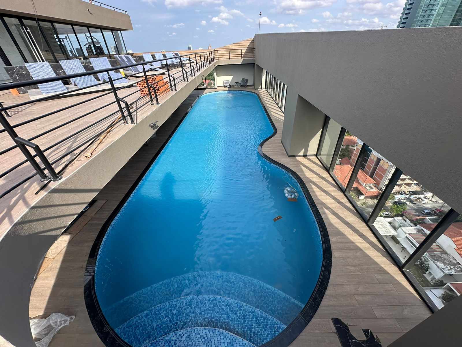 Departamento en Equipetrol en Santa Cruz de la Sierra 1 dormitorios 1 baños  Foto 4