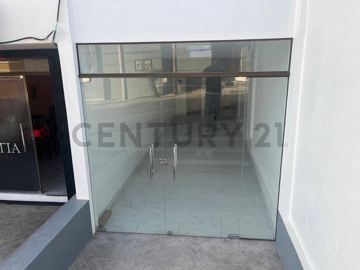 Local comercial en Calacoto en La Paz  1 baños  Foto 2