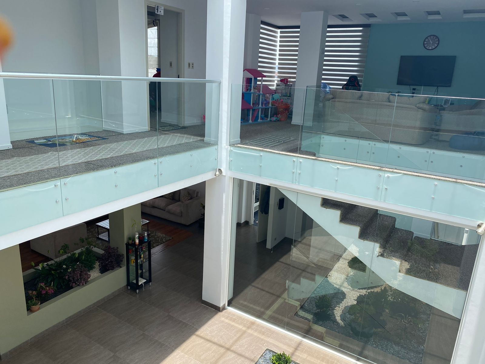 Casa en VentaBELLA CASA EN VENTA  4 dormitorios 3 baños 3 parqueos Foto 8